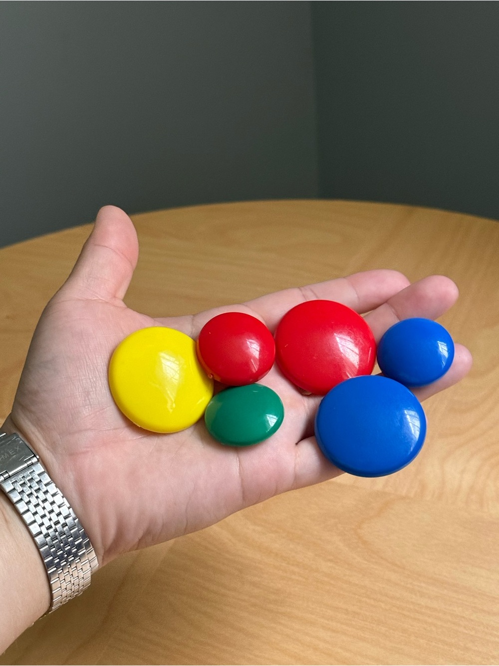 Set of 6 Primary Colour Vintage Circle Magnets Fridge Office Memphis Post Modern